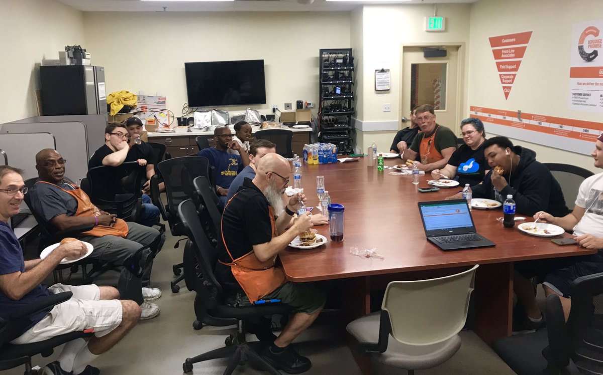 GautamW's tweet photo. We had Fright team appreciation BBQ today. This the best freight team. They do great job every single night. Thank you. #1523Rocks #BestFreightTeam @MiriamAcevedo7 @DVasquez_D214 @LaurenSmith0929 https://t.co/mHqArZOTio