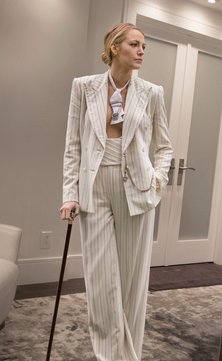 nowthisisliving's tweet image. Blake Lively in a pant suit... I. Am. Gay.