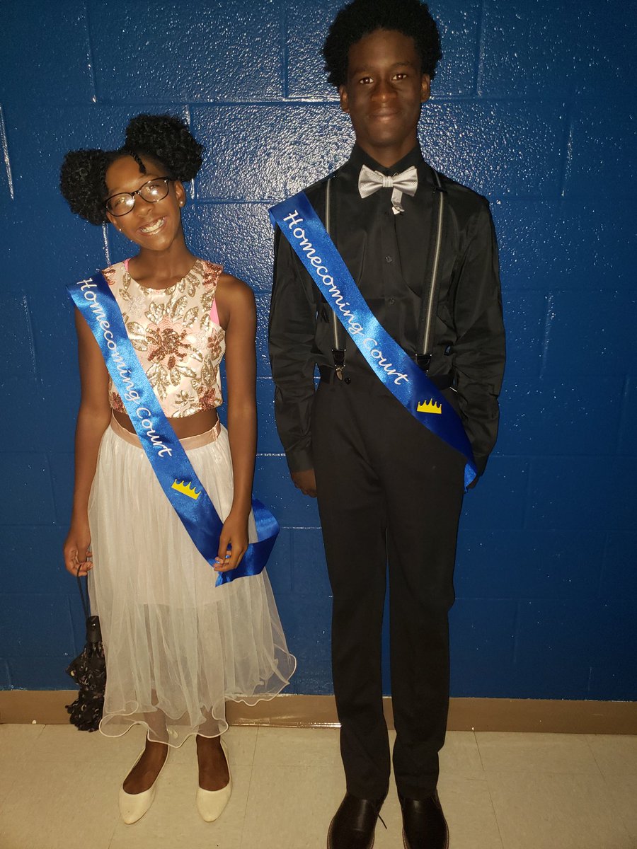 APSHJRUSSELL's tweet photo. No Losses, Just Upgrading #BMSLevelUp Homecoming Recap! Mr. and Miss #APSBrown 7th grade at the @APSWashington Homecoming Coronation! https://t.co/lylevP8jip