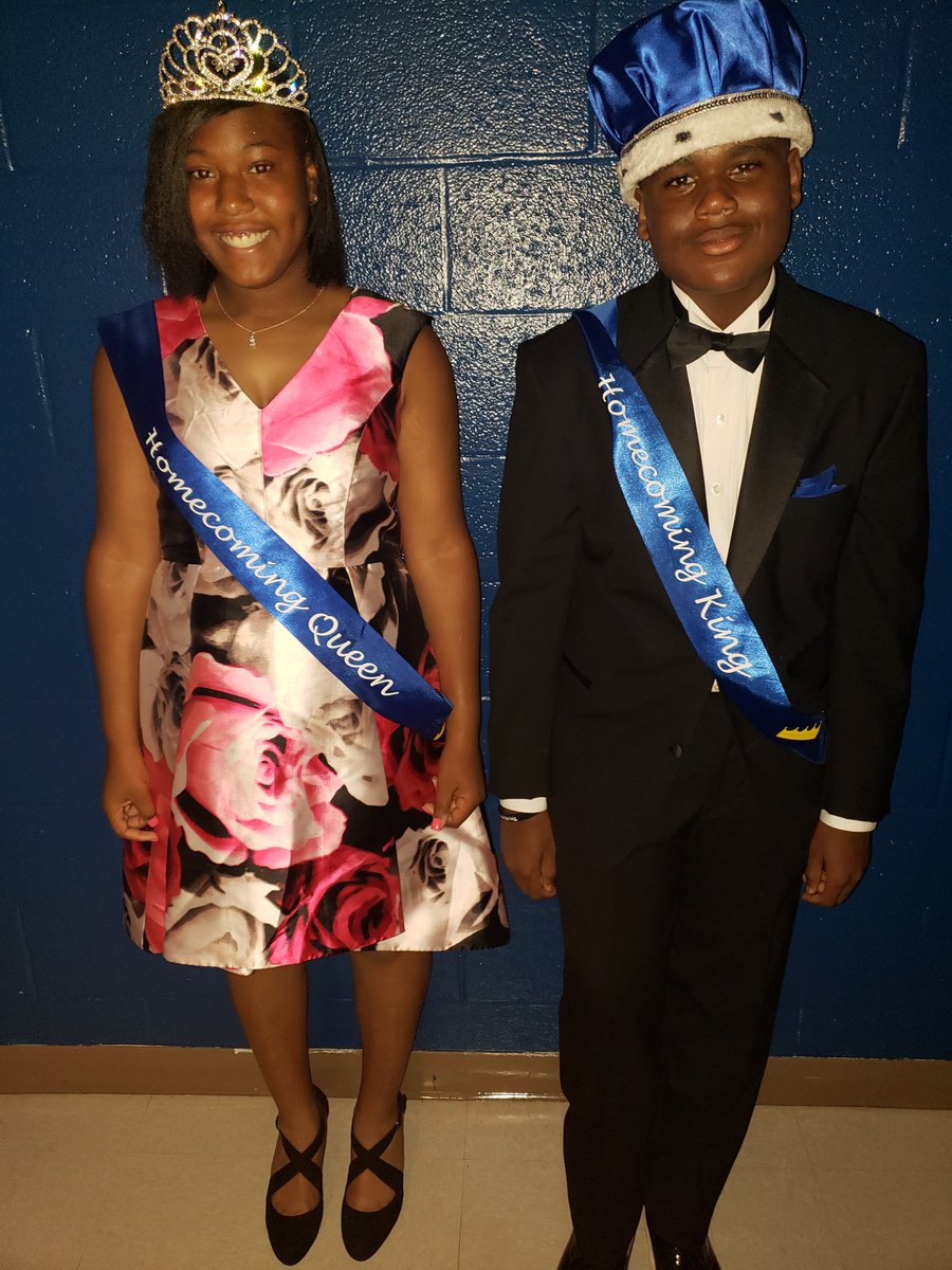 APSHJRUSSELL's tweet photo. No Losses, Just Upgrading #BMSLevelUp Homecoming Recap! Mr. and Miss Brown Middle School at the @APSWashington Homecoming Coronation! https://t.co/J7wDc0vhiw
