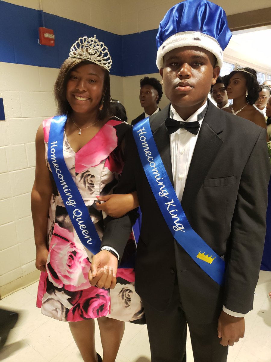 APSHJRUSSELL's tweet photo. No Losses, Just Upgrading #BMSLevelUp Homecoming Recap! Mr. and Miss Brown Middle School at the @APSWashington Homecoming Coronation! https://t.co/J7wDc0vhiw