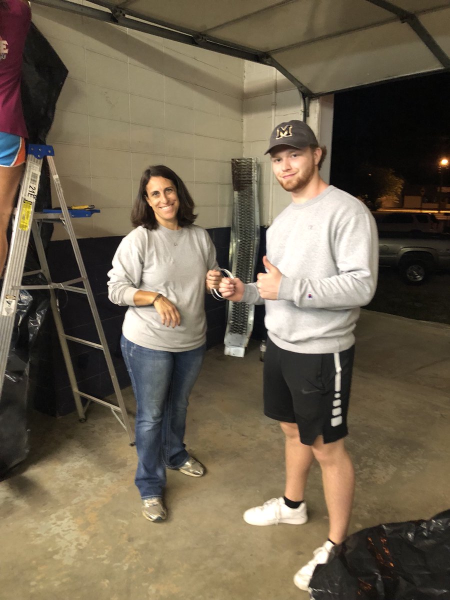 LRProjectGrad19 tweet media