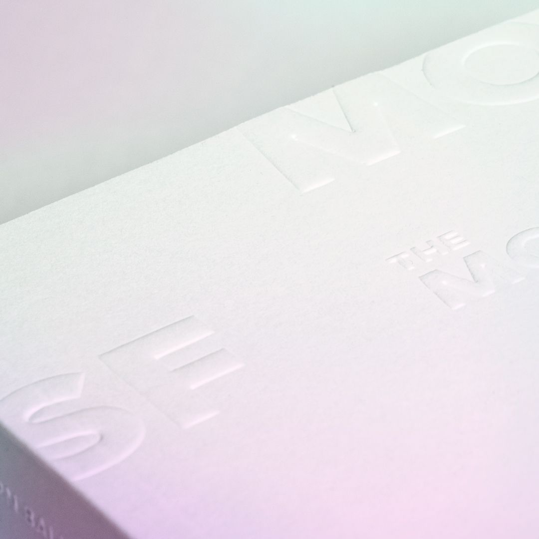HybridDesignSF's tweet photo. Save the Date we did this year for the @SFMOMA Modern Ball
.
.
.
#sfmoma #holographicfoil #blindemboss #flipbook #savethedate #modernball #sfmomamodernball #hybriddesign #graphicdesign #design #visualgraphc #aigadesign #designstudio #sfbayarea #sanfrancisco https://t.co/Cb35OBlbpD
