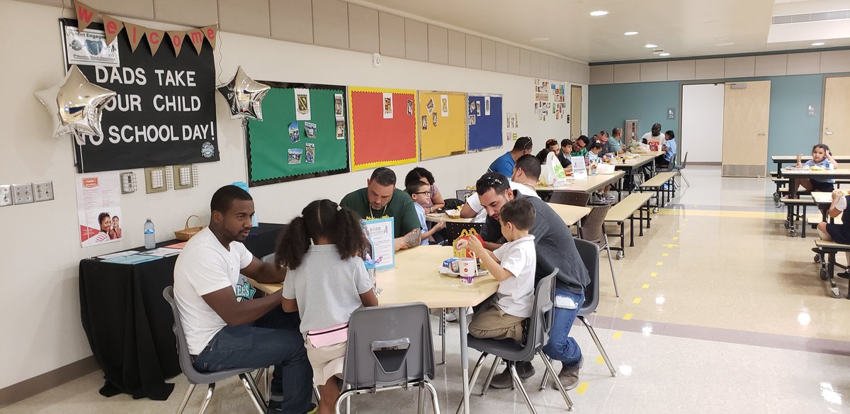 MWManatees's tweet photo. "Dads Take Your Child to School Day." This special day was meant to highlight and encourage a strong bond between dads and their children. Thank you to all the wonderful Manatee Dads that joined us today! @OCPS_PFE #DTYCTSD @OCPSnews #FLDadsAtSchool18 https://t.co/kRUq3psX8K