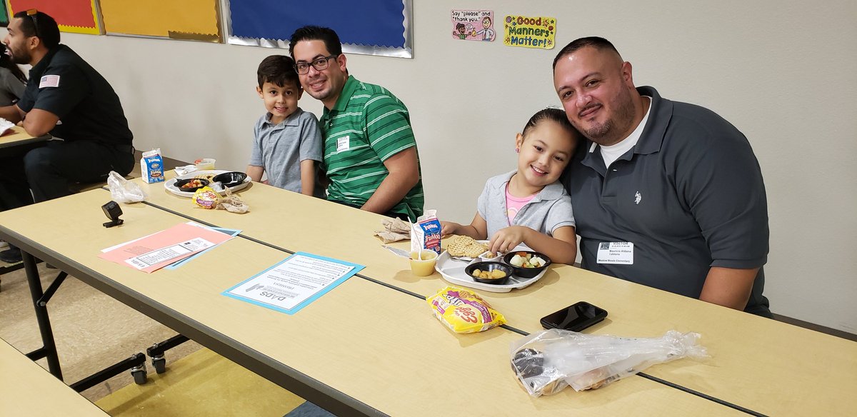 MWManatees's tweet photo. "Dads Take Your Child to School Day." This special day was meant to highlight and encourage a strong bond between dads and their children. Thank you to all the wonderful Manatee Dads that joined us today! @OCPS_PFE #DTYCTSD @OCPSnews #FLDadsAtSchool18 https://t.co/kRUq3psX8K