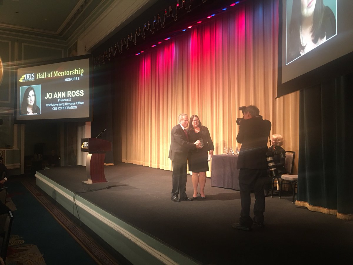JoAnnRossCBS's tweet photo. Honored to receive the IRTS Hall of Mentorship award tonight! Thank you to my mentor, dear friend and industry legend Irwin Gotlieb for the touching intro! #CBS #SeeHer #CBSEyeSpeak #CBSWNG https://t.co/ZWMMgJ1AKq