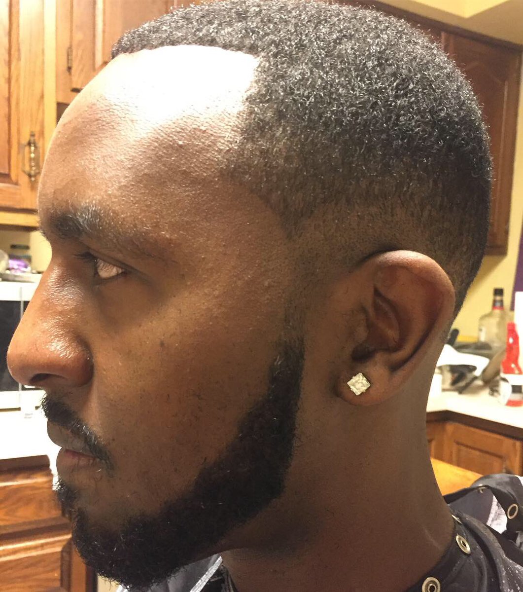 CutzTaylor's tweet photo. @newarknative1991 with his first fade! Always room for improvement but my boy was happy. Thx 4 choosing #taylordcutz #barber #barberlife #taperedcut #beardgang #newyorkbarber #hairstyles #fade #corning #upstateny #lineups #edgeups #barbershop #haircut #beardstyle #beards #newyork https://t.co/DvoliSZz3A