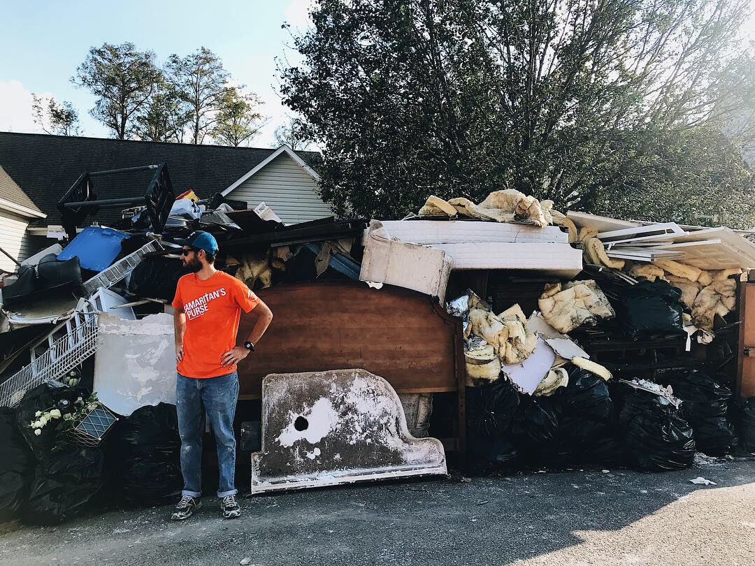 Overflow tweet media