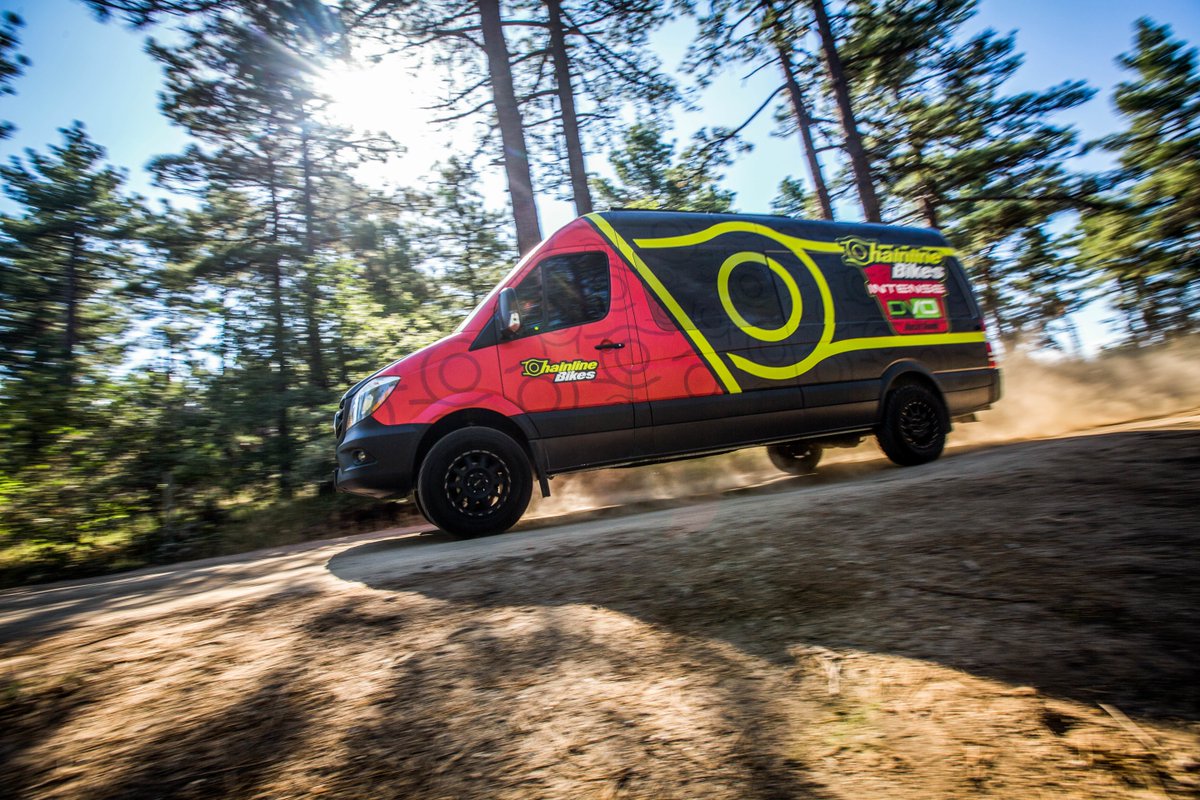 agileoffroad's tweet photo. Those MR301’s sure look great on the Sprinter (especially with a little dirt on em). Just ask @ChainlineBikes! Stay tuned we'll have feature on this awesome self-built shop van coming soon.
#smarterthandirt #methodracewheels #chainlined #wheelwednesday #wheelporn https://t.co/zPxwXM56bc