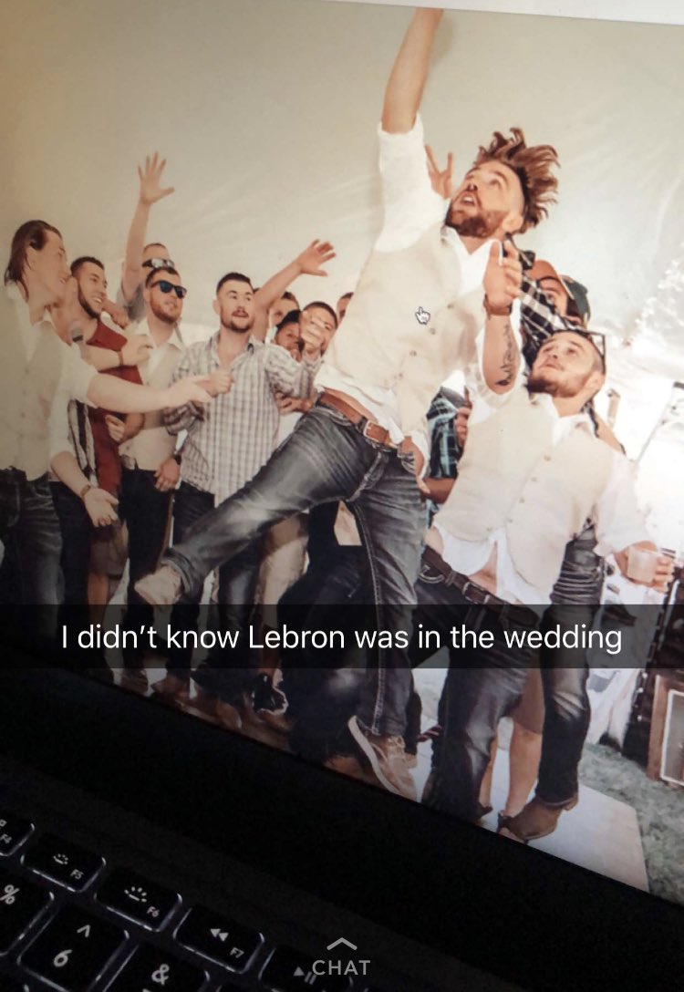 gortbruks's tweet photo. Funniest picture taken of me at @olrich41βs wedding πππ #thatflowdoe https://t.co/lPHpdTgwwA