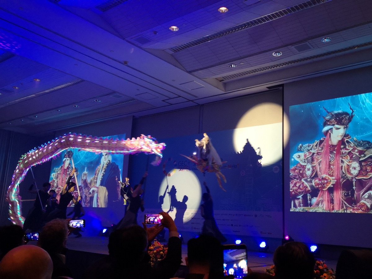 ksyDaily's tweet photo. #GECTaipei opening ceremony with the VP of Taiwan | here are the dragon @unleashingideas @Jokkolabs https://t.co/AxTH1tYCcc