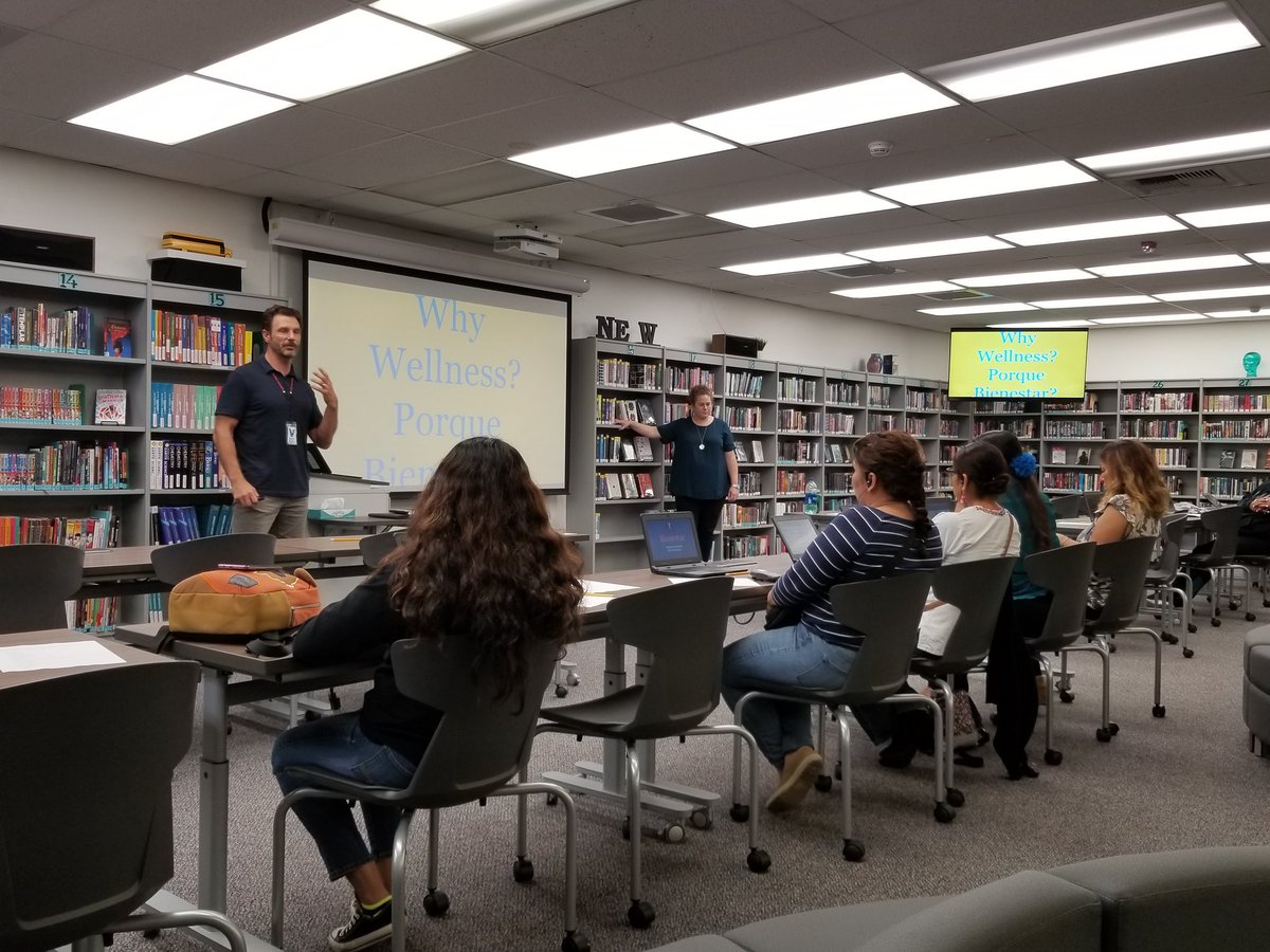CG_Bioteach's tweet photo. Our wonderful Wellness Ts, Rick Worthington &amp; McKenzie Campbell, describe to @VHSPanthers parents the importance of building Social Emotional Wellbeing in addition to addressing Academic needs in the High School experience. https://t.co/FngAYAImYY