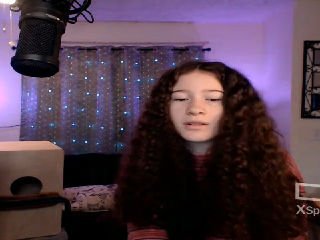 TeamTaeBrooks's tweet photo. 🔴 LIVE @TileeSeoan on @YouNow - Yo Tilee's live singing bring your song requests! https://t.co/ofa2BGepZ6 https://t.co/RnO8nr512B