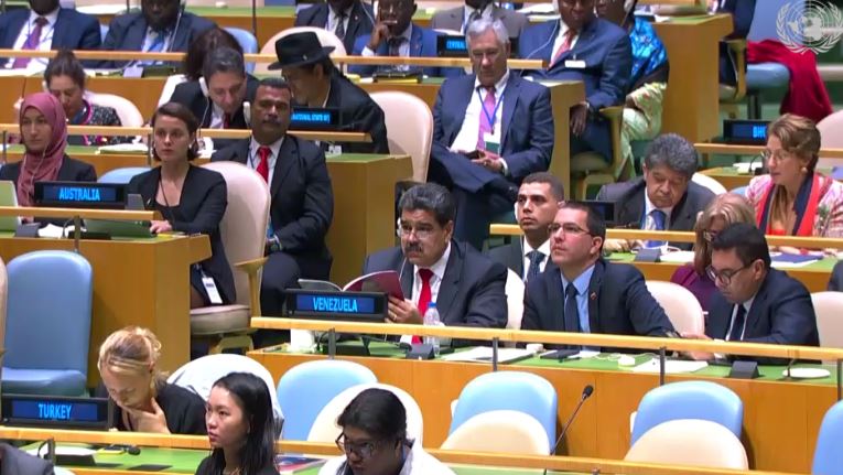 SierraCarlosVEN's tweet photo. Gracias Presidente @NicolasMaduro por Defender la Patria de Bolívar y Chávez en la ONU! Tenemos un Presidente Valiente y Luchador! Este pueblo lo apoya con FUERZA!  #MaduroEnLaONUVozDeLaVerdad #VenezuelaAlzaSuVozEnLaONU https://t.co/g4mMww2Ysc