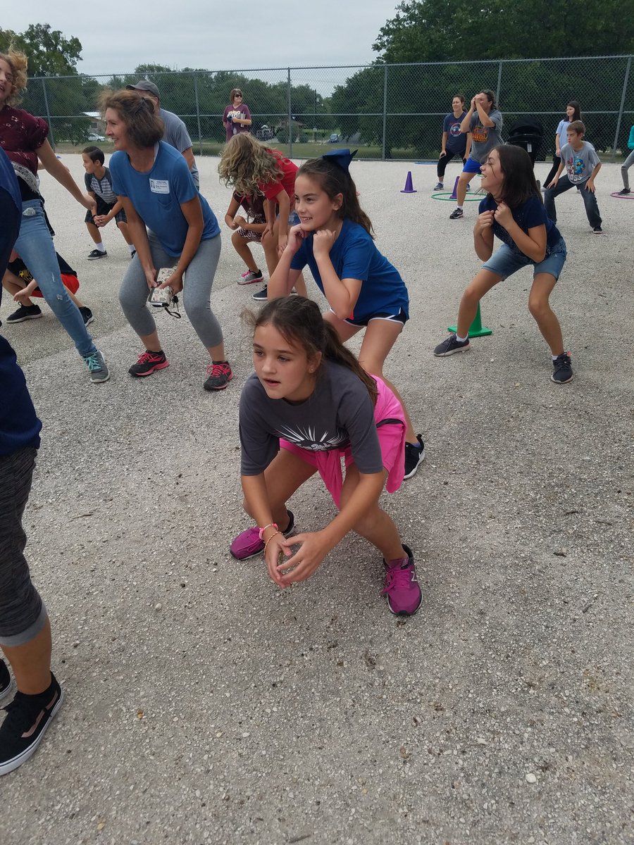 Laina_White's tweet photo. #ParentsLovePE #gobeyondlampasas #MyBestMove @LampasasHSE https://t.co/kPv1veojOF