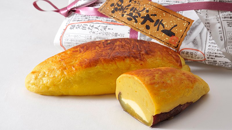ナチュラルローソン 皮までまるごと一本 紅あずま を堪能できる窯焼きポテト 税込540円 あえて裏ごしをせずさつまいもの食感を残した紅あずまに北海道産のバターやジャガイモを加えた手作りのスイートポテトです T Co Wupvmurtuf T