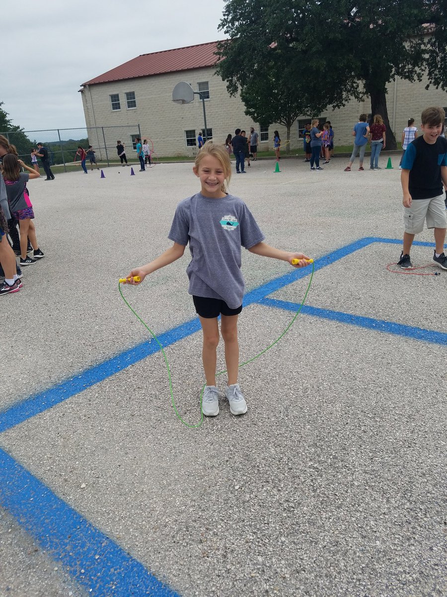 Laina_White's tweet photo. #ParentsLovePE #gobeyondlampasas @LampasasHSE #MyBestMove https://t.co/fZGB1A6Qjp
