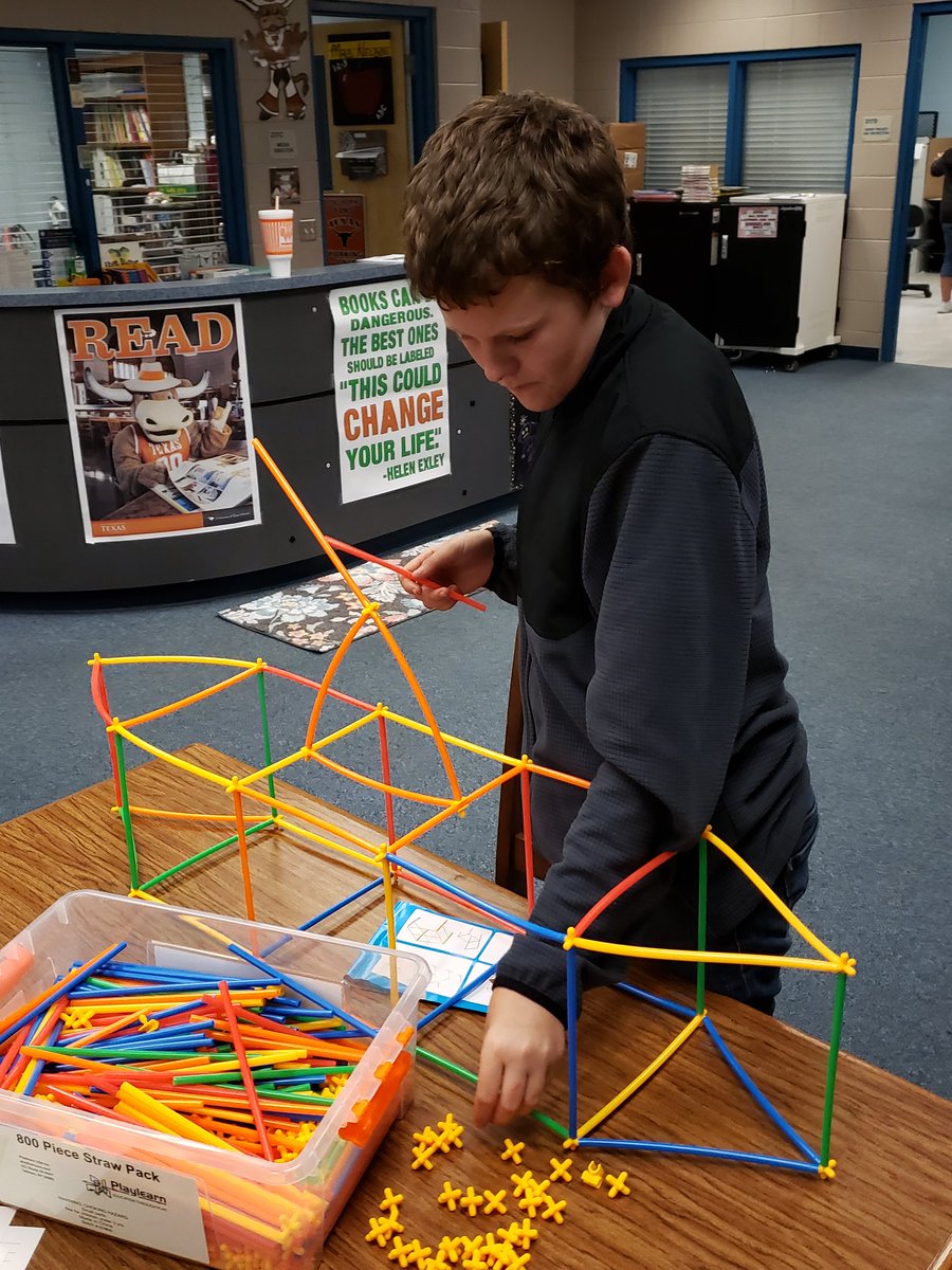 NewHorizons_LC's tweet photo. @BDS_Supt Makerspace fun @NewHorizons_LC ! https://t.co/2T1eRcuRph