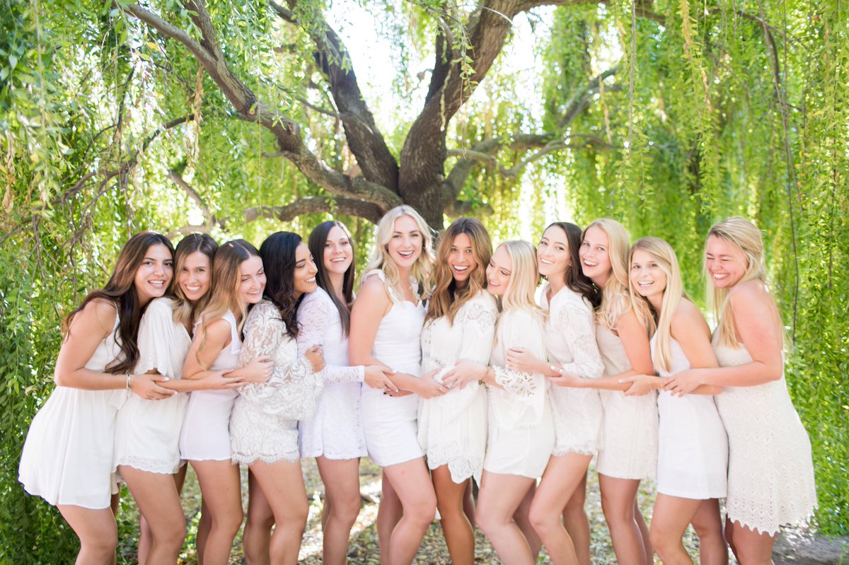 AXOCalPoly's tweet image. We love our sisters and these beautiful pictures by Asia Cronson✨ #gogreek #calpolyslo