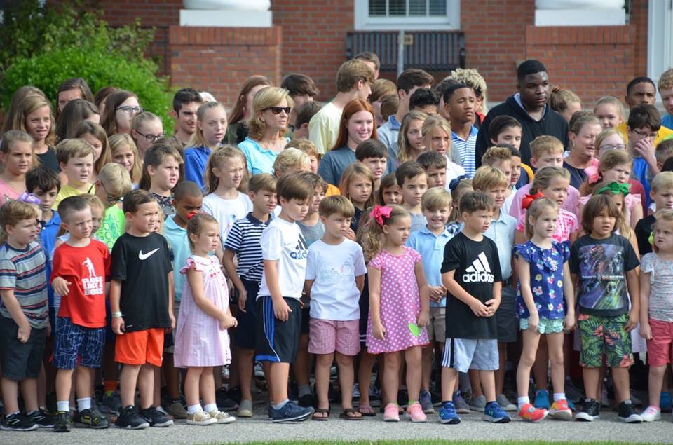 gr8ful4liam's tweet photo. Liam’s School participated in #SYATP See you at the pole. Student lead prayer event. Prayer is a powerful thing! Many students are still dealing with the damage left by the hurricane that ripped our state. Praying for all who lost their home &amp; are having to rebuild their lives. https://t.co/zY0X9Thrdi
