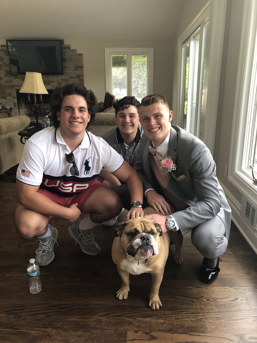 matt44unger's tweet photo. Wishing my boys a speedy recovery, you're both gonna come back better than ever💯 @Jchobanian14 @TBunero https://t.co/iYeCy9dtWg