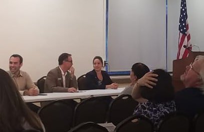 Jen4Mayor's tweet image. Another great speaking opportunity at the Plantation Park Neighborhood Crime Watch meeting! Many concerned residents presented their thoughts. YOUR voice is being heard!

#MeetTheResidents 
#Jennifer4Mayor 
#VoteForJennifer 
#JenniferForMayor