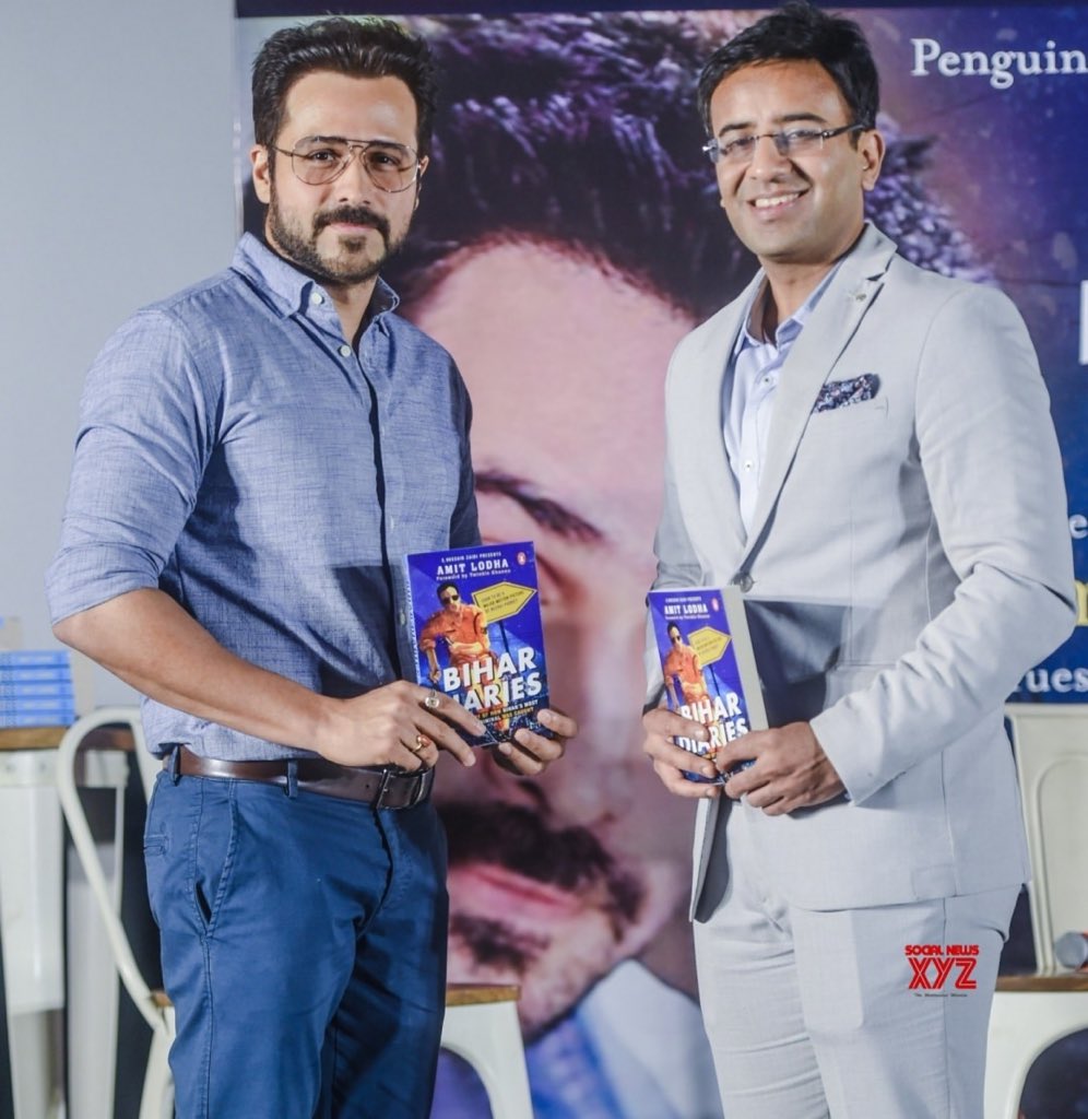 Videos - @emraanhashmi launches a new book by Amit Lodha #AmitLodha  | 

Part 1 - youtu.be/Hk5xOGVeK3c 

Part 2 - youtu.be/R33Mf63tM3o 

@Ipsamitlodha7 @PenguinIndia . 

#emraanhashmi #BiharDiaries