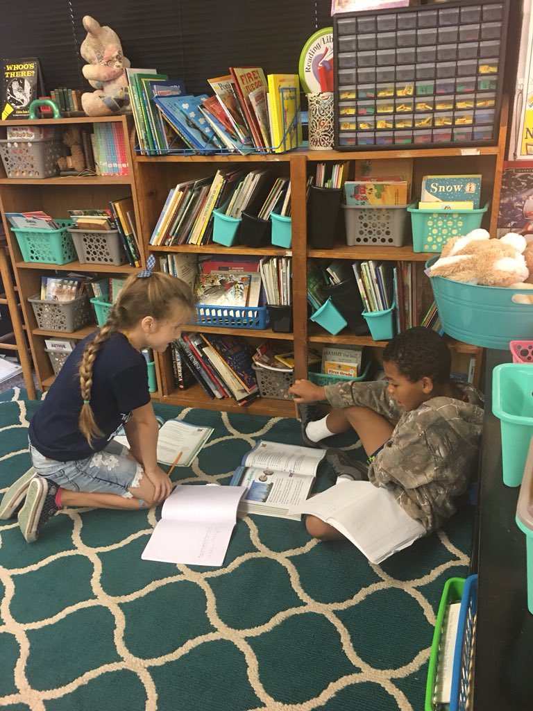 Rudyfin's tweet photo. #readyread #textbasedevidence #studentcentered @BulldogsCES https://t.co/kSkOzf3OlV