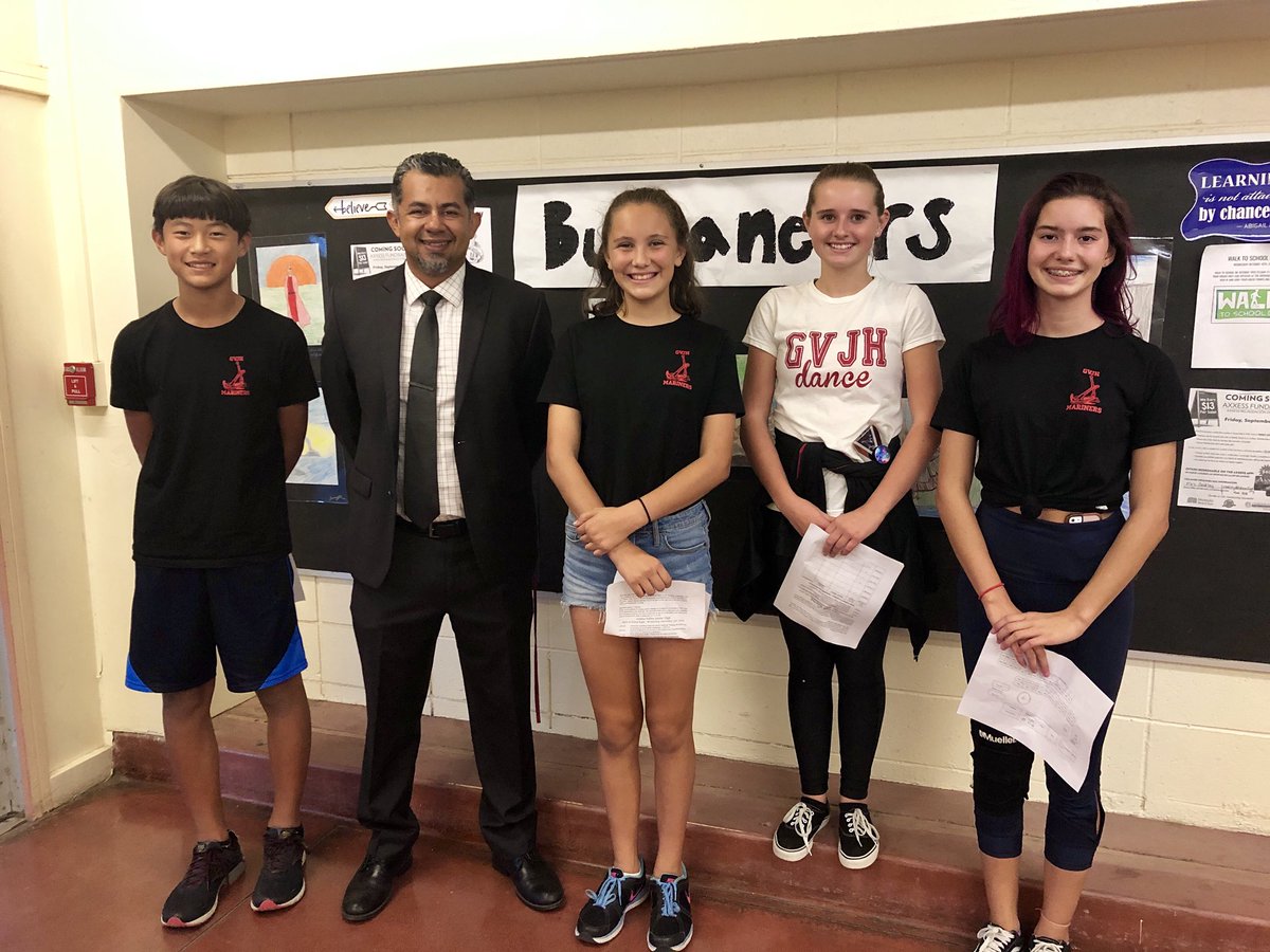 sbunified's tweet photo. Full house @ Goleta Valley Junior High for #sbunifiedback2school. Teachers shaking hands with parents welcoming them to their classroom, music 🎵 playing out of the cafeteria and student leaders guiding parents around campus. Thank you to all the families that joined us tonight. https://t.co/tiuz2UiZfc