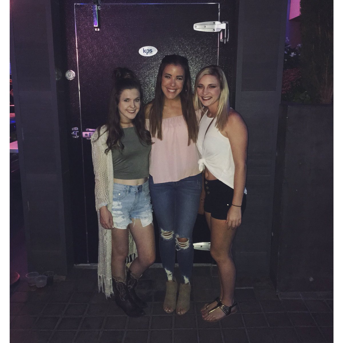 WilloughbyAriah's tweet photo. Happy birthday @ashleybosserman!! Can’t wait to celebrate next weekend. So glad your standing by me on my special day. Love love love you 💓 https://t.co/MH4x8QYyDv