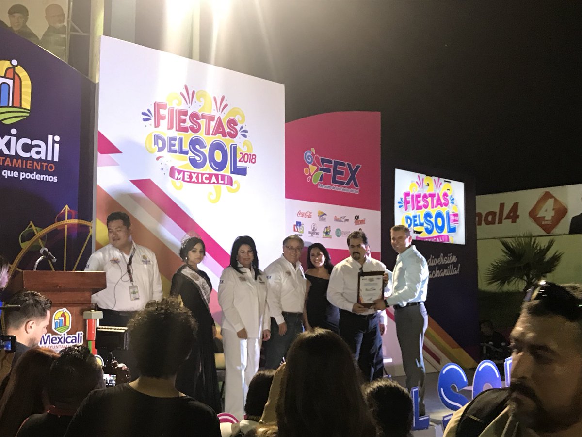 RiveraGas's tweet photo. Estamos en la inauguración de las Fiestas Del Sol en Mexicali #RiveraGas #FiestasDelSol #Mexicali https://t.co/Hc9IBjiM63