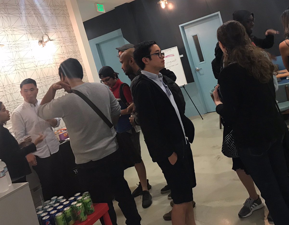 TechHireLA's tweet image. Mentor Meet up happening now - #Techhire @LearnToCodeLA