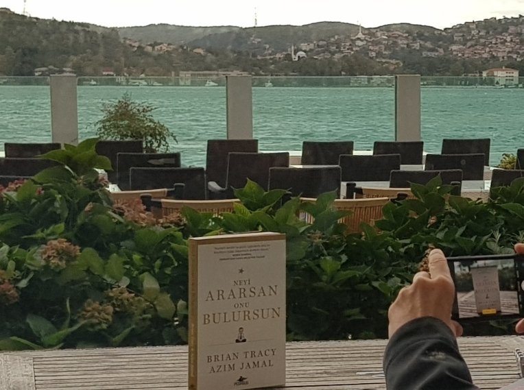 IsKitaplari's tweet photo. "Neyi Ararsan Onu Bulursun" kitabını okumak, hayatınızı sonsuza dek değiştirecek bir deneyim. Başarılarını kendi elleriyle inşa edenlere yardımcı bir kılavuz.
@BrianTracy #AzimJamal
#ThanksFromTURKEY🇹🇷
@PegasusYayinevi tşk 
Biz her şartta kitapları aradık ve onları bulduk! https://t.co/dy1V9rf4hV