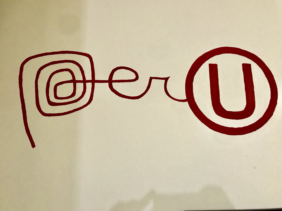 juanpiportu95's tweet photo. Les presento mi cuarto. 
Crema y Rojo los colores más lindos del mundo. 
Homenaje a mi club @Universitario 
#ydaleU https://t.co/ujxNMDfGka