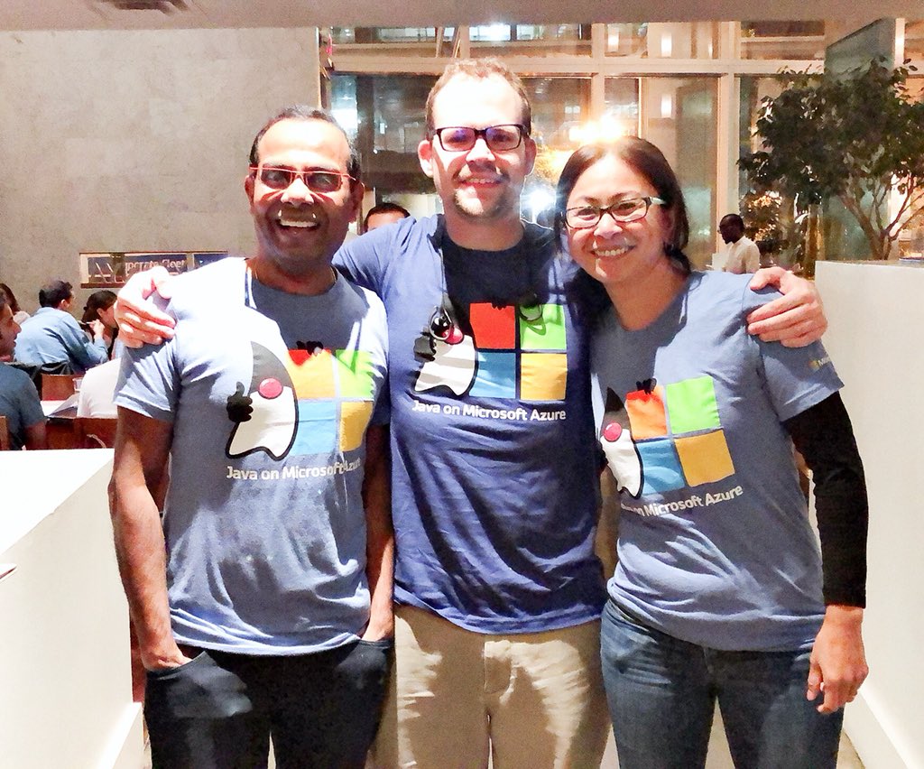 asirselvasingh's tweet image. Good times @s1p with @starbuxman and @RockClimberT #javaonazure #azure