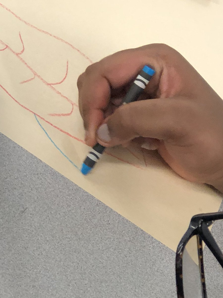 DmsSmarties's tweet photo. 6th grade super star artists!!! Getting ready for fall! Gestural drawings..... loving the colors, loving the shapes, love these kids! #MUSTbesuccesful  #DMSgens #artislife #love #middleschoolart #makersgonnamake #trueblue #deeproots https://t.co/2f6GN8c14B