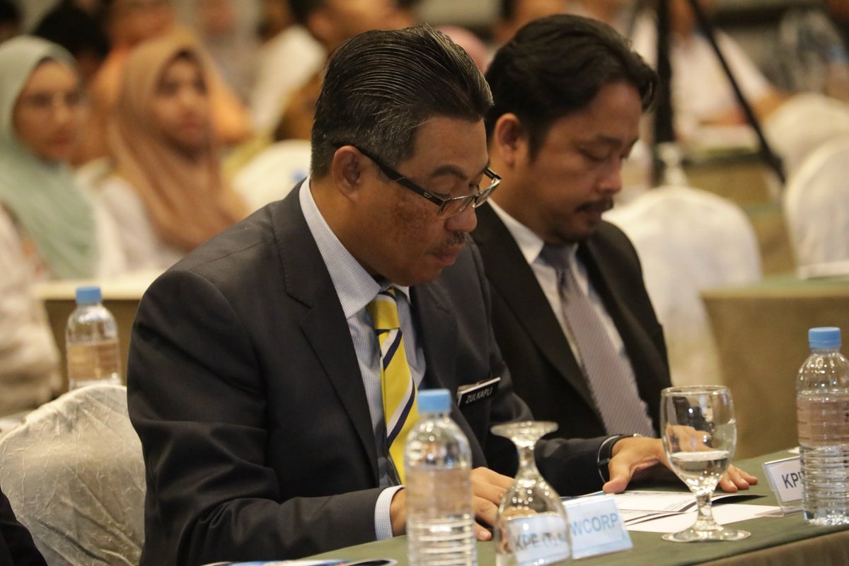 swcorp_my's tweet photo. Live update : Seminar Tranformasi Pengurusan Sisa Binaan Di Malaysia.
Segmen I : Sustainable Waste Manegement in Construction Industry.
#swcorp #CIDB #seminar #STPSBDM https://t.co/hPUTuFliFC