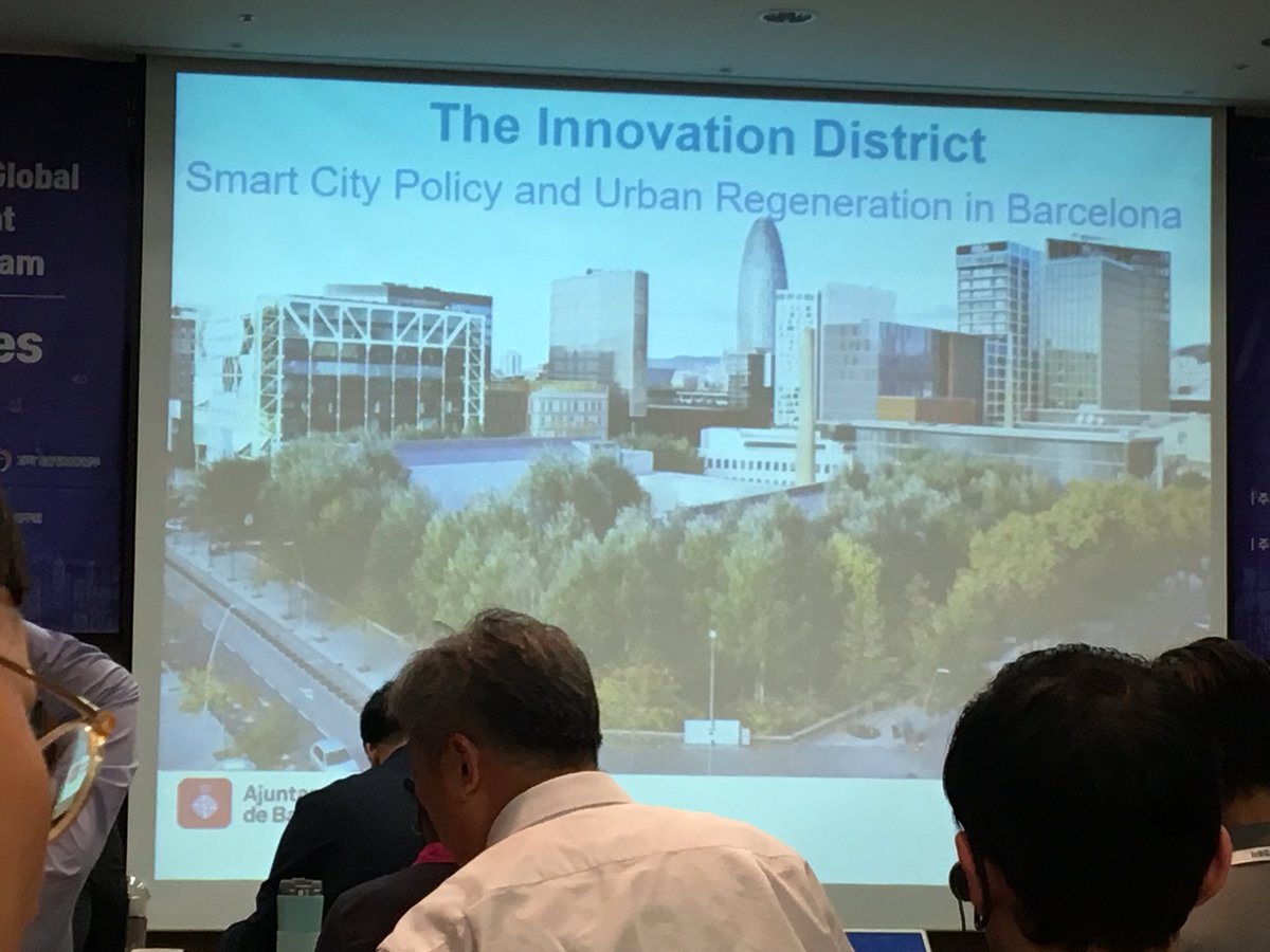 srualesp's tweet photo. Las agencias de desarrollo económico juegan un rol fundamental para el desarrollo de las ciudades. Un ejemplo de esto es @barcelonactiva en Barcelona y @conquitouio en Quito. #WorldSmartCityWeek #DistritodeInnovacion https://t.co/I7t4utgAln