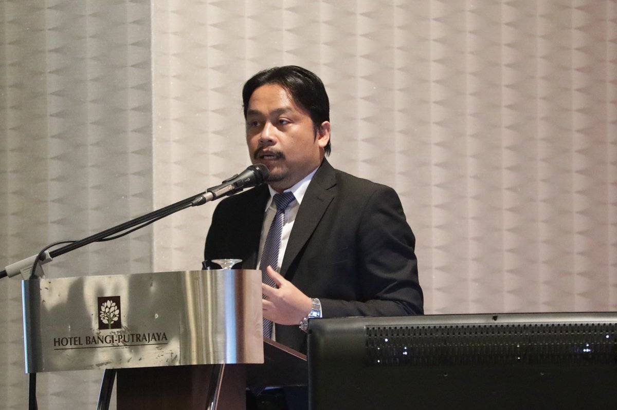 swcorp_my's tweet photo. Live update : Seminar Tranformasi Pengurusan Sisa Binaan Di Malaysia.
Segmen II : Malaysian Carbon Reduction And Enviromental Sustainable Tool (MyCREST)
#swcorp #CIDB #seminar #STPSBDM https://t.co/xYGBiJ7mVF