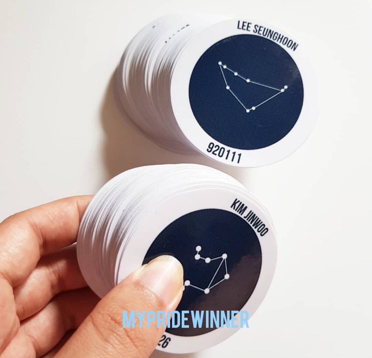 mypridewinner04's tweet photo. #PARALLELEXISTENCE MPW FANKIT UPDATES
We are truly apologised for the delay as we facing some problem during the production processes. We will start posting out the fankit next week but those who wish to collect during the concert day pls comment below or DM us ๐โโ๏ธ๐ https://t.co/fgq5ROXvbv