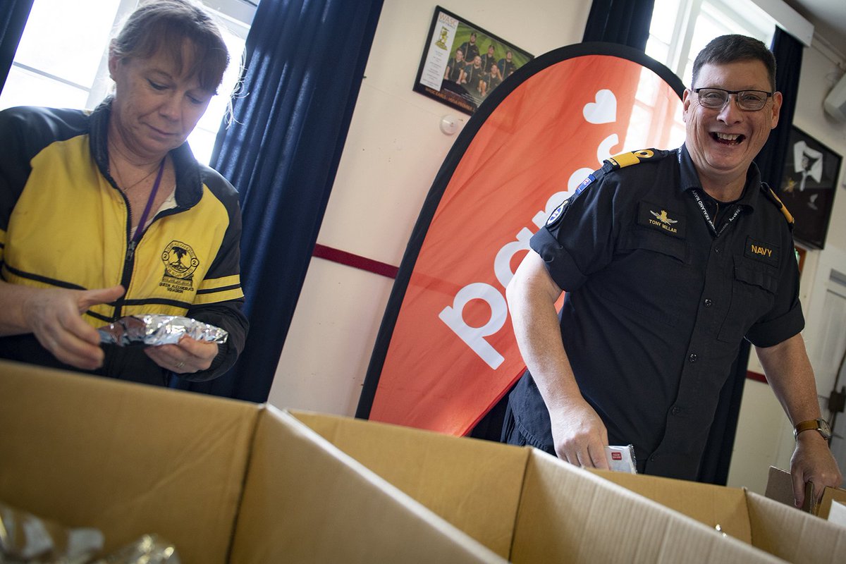 NZDefenceForce's tweet photo. NEWS || Packages with quintessential Kiwi treats were packed today for hundreds of our personnel, from Antarctica to Africa, who will spend Christmas on duty. The initiative was started by the @RSA_National nearly 80 years ago.

MORE: https://t.co/u6WFp5vrXm

#Force4NZ https://t.co/uHeoIyVtd7