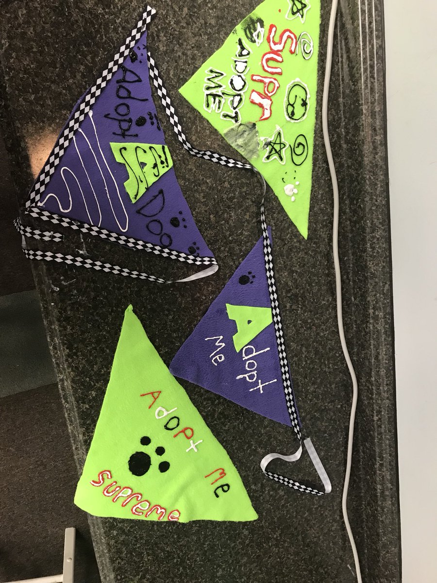 AtownCOMPASS's tweet photo. Compass Makerspace students create “adopt me!” bandanas that are sure to get Humane Society pups a forever home. #communityservice #CleaverRocks #supportthehumanesociety https://t.co/KuhCXsRSNw