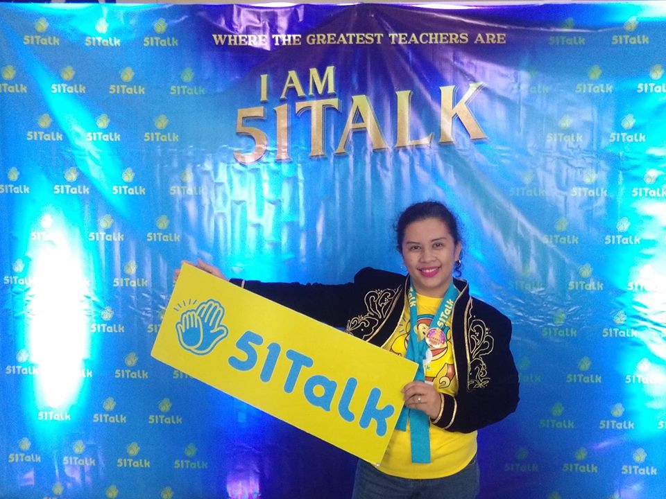 RosalieSoledad's tweet photo. I am Spartan of #PHBEEClub #CaviteRed during #Iam51Talk Where the Greatest Teachers Are! #Proudly51Talk #51TalkPhbee #3yearsservice #goingfouryears https://t.co/Wy3mfymMb5