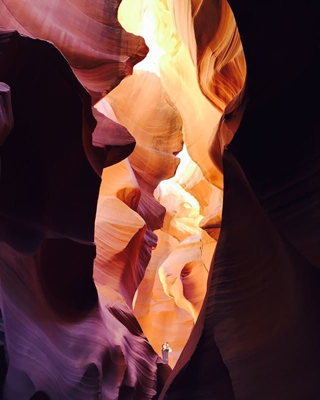 The colors are so captivating it was hard not to take hundreds of photos. Antelope Canyon, Page, Arizona..#antelopecanyon #canyonlove #hikeantelope #canyonhiking #canyonbeauty #hikinginarizona  #getoutside #solotraveler #hikingadventures #outdoorlife #wi… ift.tt/2DA0D0t