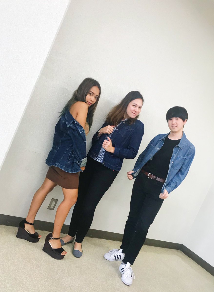 Chexsky_16's tweet photo. Denim are IN! https://t.co/FwrpIXGi3t