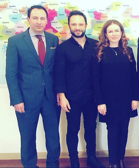 Değerli dostum Özgün ile Aile,Çalışma ve Sosyal Hizmetler Bakan Yardimcimiz Ayşe Kardaş Ergezen'i ziyaret ettik.

#Guendem #Ankara #sanat #sanatçı #oyuncu