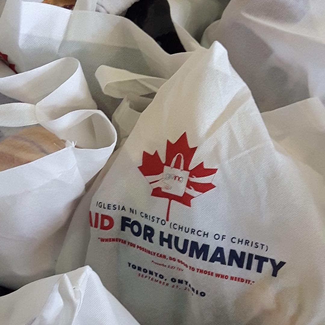 RadyoAgila1062's tweet photo. Iglesia Ni Cristo nagsagawa ng Lingap sa Mamamayan (Aid for Humanity) sa Toronto, Canada. Tulong financial, ipinagkaloob sa mga charity organizations. #iglesianicristo #aidforhumanity #ONEwithEVM https://t.co/z7K8cgIrXV