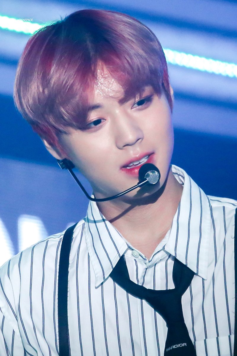 hoonspace0529's tweet photo. 180821 #박지훈 #지훈 #parkjihoon #워너원 #wannaone https://t.co/AjiF6h6yOl