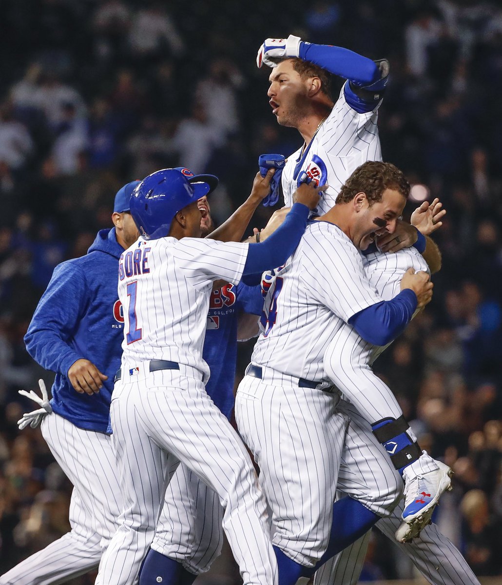 Cubs's tweet photo. W. https://t.co/CpGkaAugux