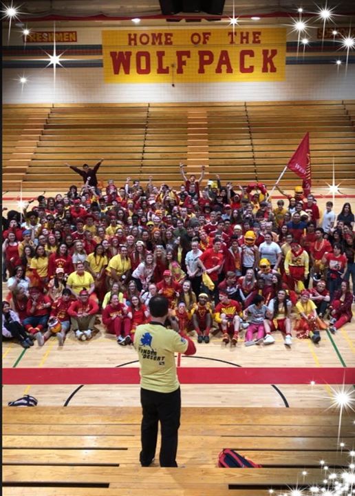 wvhWolfpack's tweet photo. We’ve got spirit, yes we do!
We’ve got spirit, how ‘bout you?!
🌟🏈🌟
#ClassOf19
#SeniorRun
#HomecomingWeek #WolfpackPride https://t.co/qtxVLNMQ46
